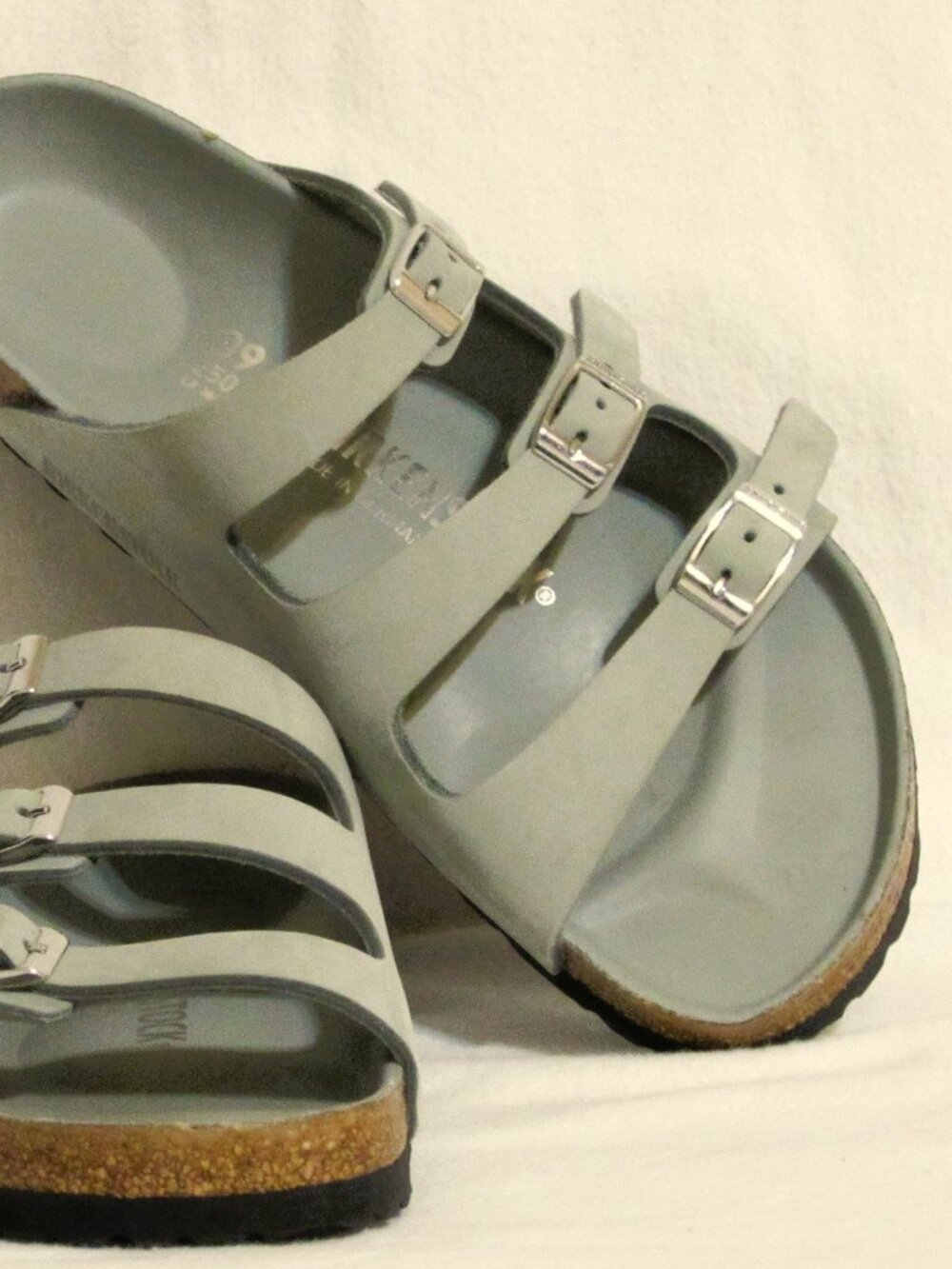 NEW Womens Ladies BIRKENSTOCK Seafoam Green Leather Sandal Shoes 8 M Orig $164 - Picture 2 of 12